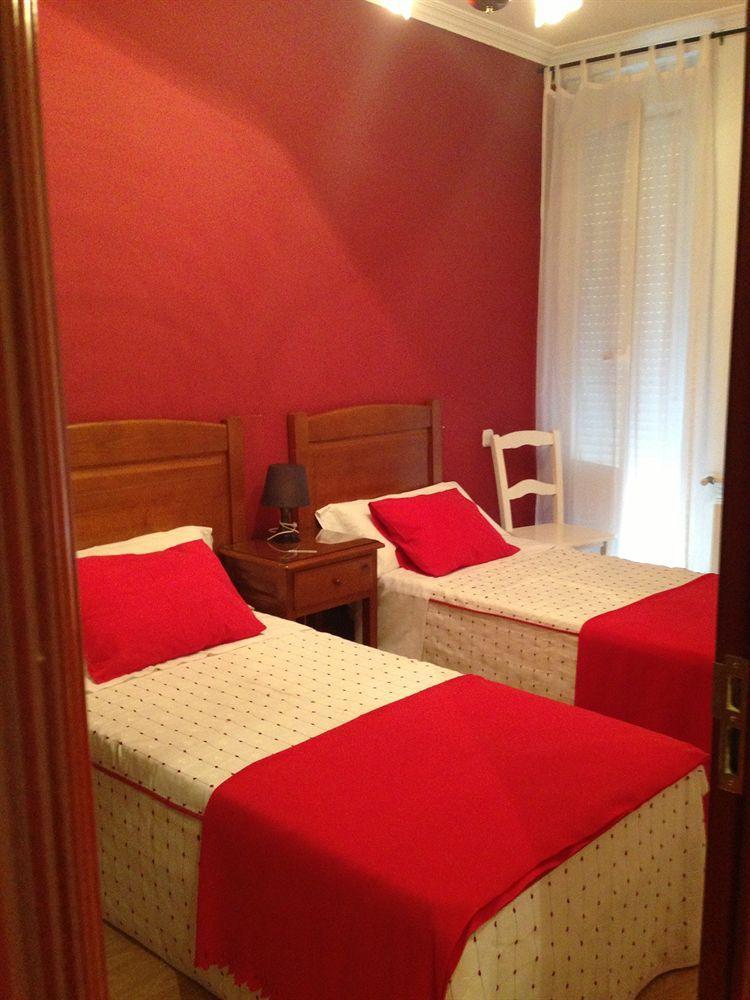 מדריד Hostal La Estrella מראה חיצוני תמונה
