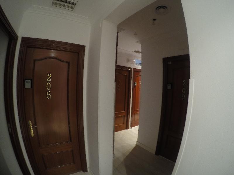 מדריד Hostal La Estrella מראה חיצוני תמונה