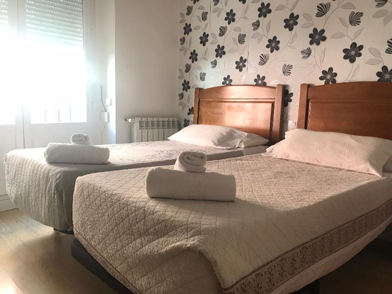 מדריד Hostal La Estrella מראה חיצוני תמונה