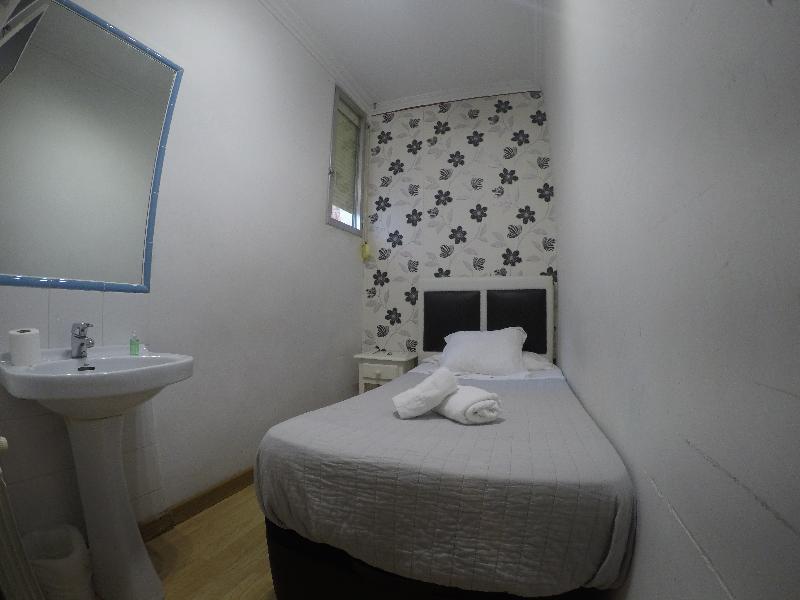 מדריד Hostal La Estrella מראה חיצוני תמונה