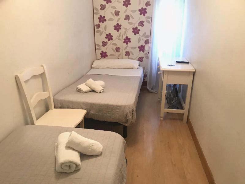 מדריד Hostal La Estrella מראה חיצוני תמונה