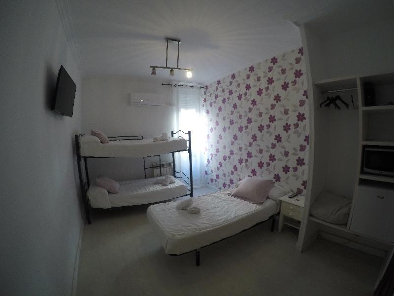 מדריד Hostal La Estrella מראה חיצוני תמונה