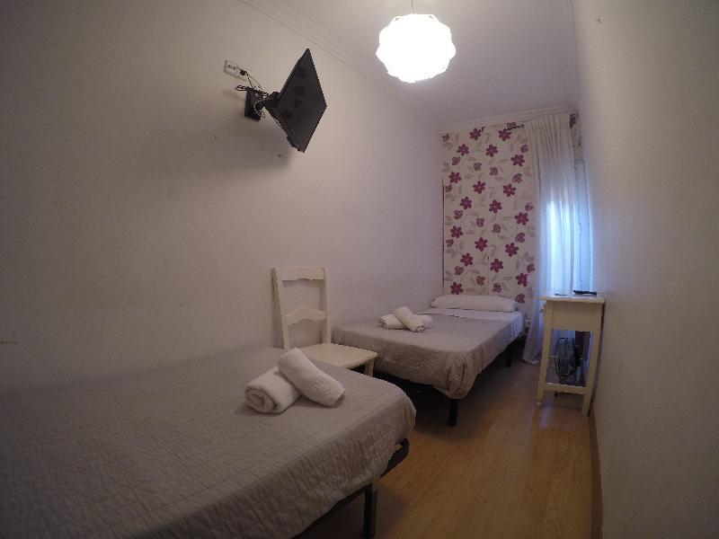 מדריד Hostal La Estrella מראה חיצוני תמונה