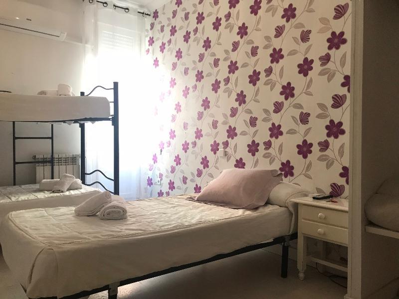 מדריד Hostal La Estrella מראה חיצוני תמונה