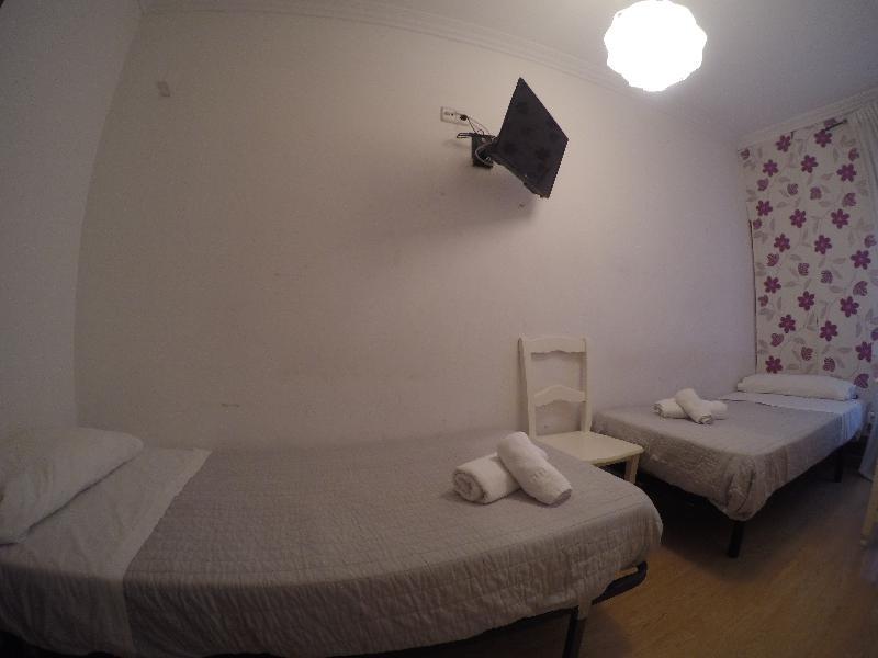 מדריד Hostal La Estrella מראה חיצוני תמונה