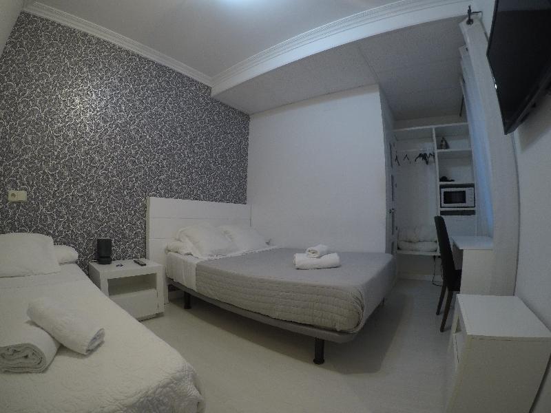 מדריד Hostal La Estrella מראה חיצוני תמונה