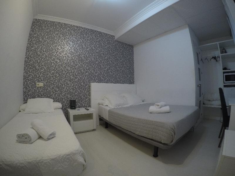 מדריד Hostal La Estrella מראה חיצוני תמונה