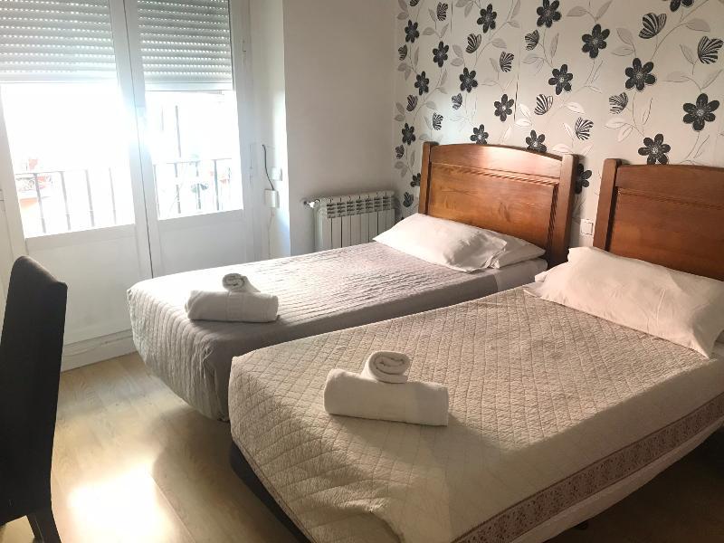 מדריד Hostal La Estrella מראה חיצוני תמונה