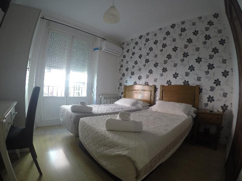מדריד Hostal La Estrella מראה חיצוני תמונה